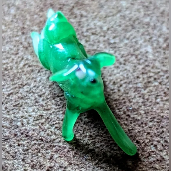 Glass Dog & Fire Hydrant With Little Green Dog - Picture 15 of 15